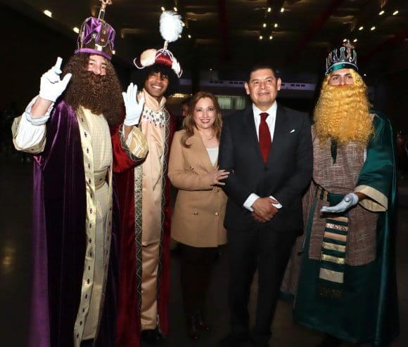 1d4e4f5f-8215-4a11-b3d9-2558f3bbe38d Más de 6 mil niñas y niños festejan Día de Reyes con Armenta