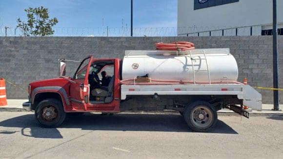 Policía de la Ciudad recupera una pipa con reporte de robo