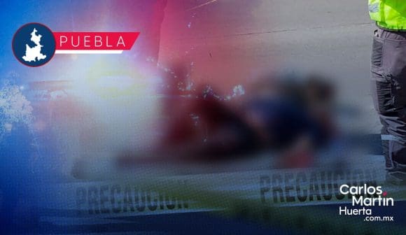 Cruzó la calle utilizando el teléfono y fue atropellado por transporte público