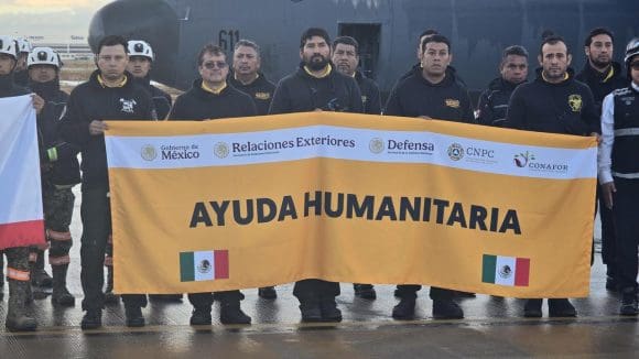 Sale de México rumbo a Los Ángeles grupo de ayuda humanitaria