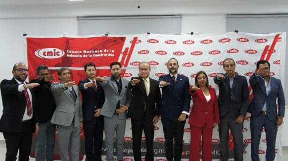 Gustavo David Vargas fue ratificado como presidente de CMIC Puebla un año más