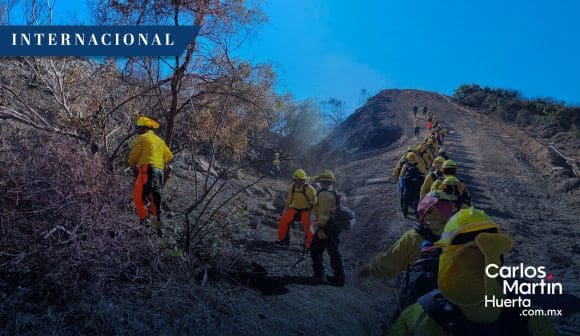 Delegación mexicana combate incendios en Los Ángeles