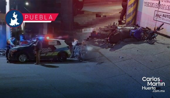 Motociclista muere tras chocar contra poste en la 11 Sur de Puebla