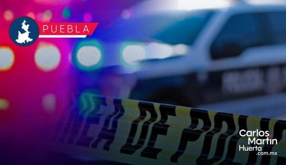 Patrulla - cinta policial - torreta Roban camioneta con autopartes en la México-Puebla