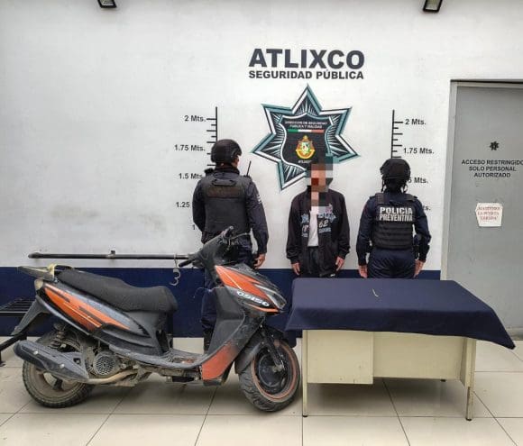 Detienen a tres por robo de motocicletas en Atlixco
