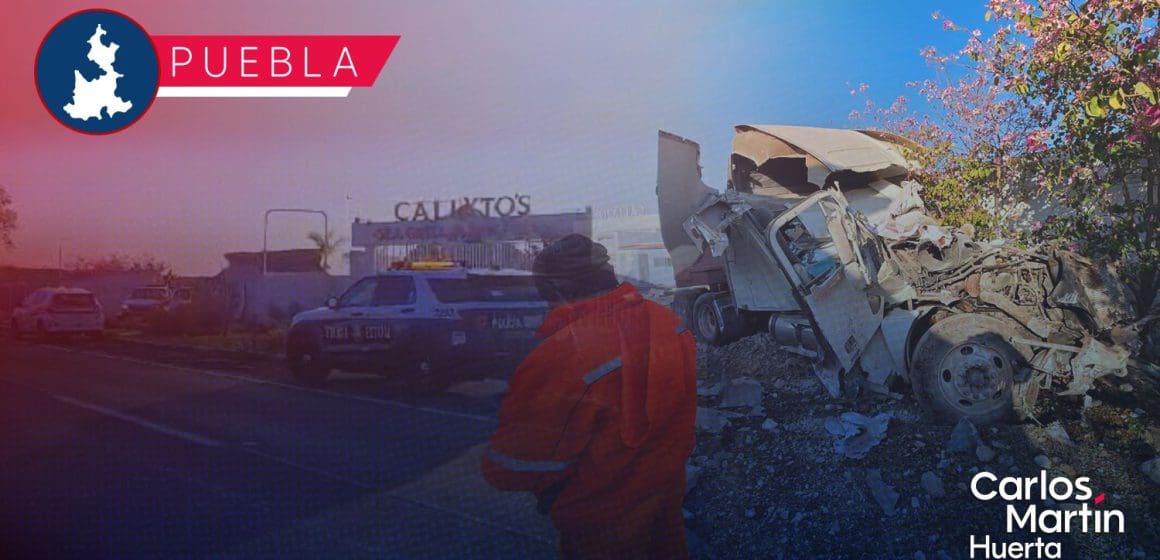 Tráiler se estrella contra restaurante en Vía Atlixcáyotl; conductor se habría dormido