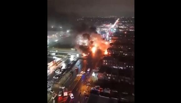 Sheinbaum lamenta fallecimiento de mexicanos en accidente aéreo en Filadelfia