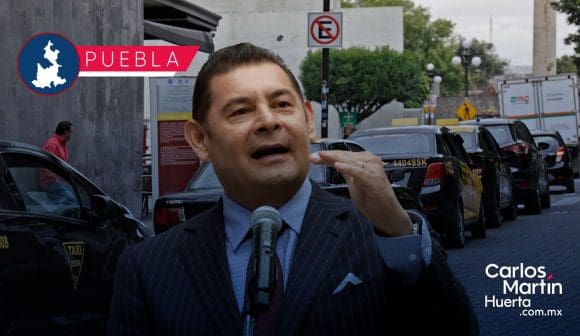 Portada Alejandro Armenta propone ampliar vida útil de taxis en Puebla de 7 a 10 años CMH Alejandro Armenta propone ampliar vida útil de taxis en Puebla de 7 a 10 años