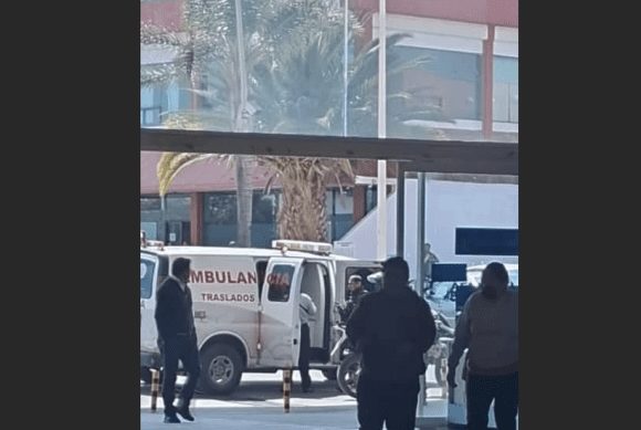 Portada Asaltan a hombre tras retirar dinero en banco de Plaza Crystal de Texmelucan CMH Asaltan a hombre tras retirar dinero en banco de Plaza Crystal de Texmelucan
