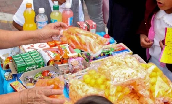 Comida-chatarra-sep-2 SEP inicia brigadas para retirar comida chatarra de escuelas