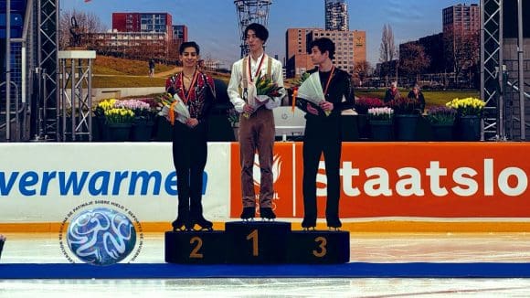 Donovan Carrillo logra medalla de plata en Challenge Cup