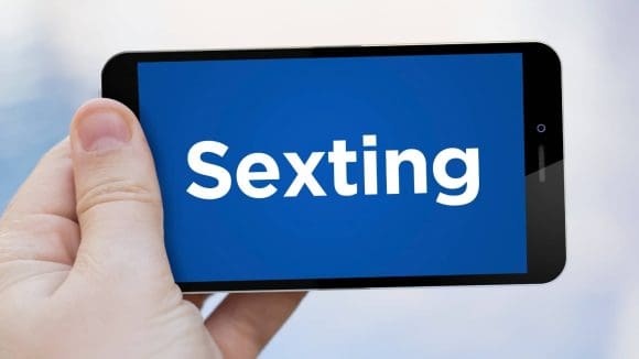 El-sexting-informacion El sexting en México: amor, riesgos y en la era digital
