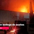 Incendio en bodega de aceites en Amozoc; evacúan a 37 personas