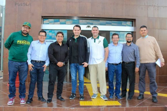 Secretaría del Deporte y Juventud estrecha lazos con Pericos de Puebla