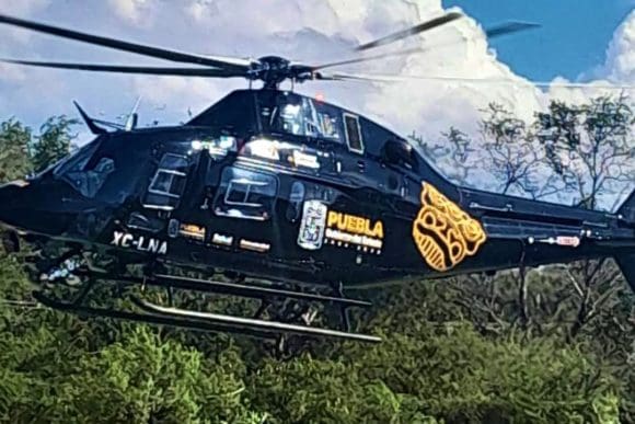 SUMA realiza traslado aéreo de emergencia para salvar la vida de una madre y su bebé 