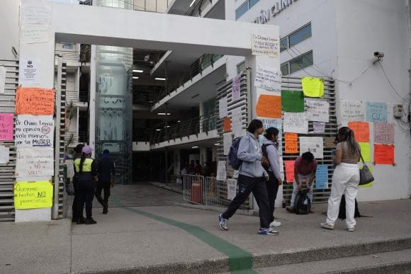 BUAP . FACULTAD DE MEDICINA Se reanudan actividades en la Facultad de Medicina de la BUAP; tras diálogo
