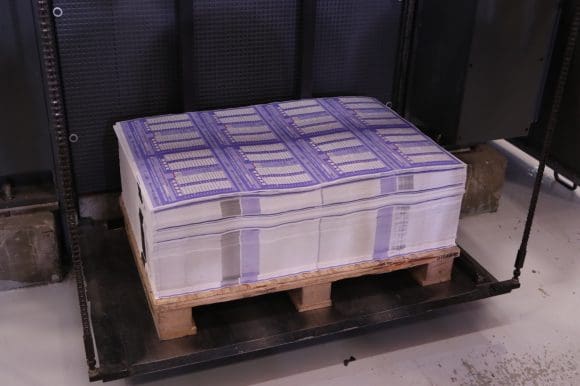 Arranca INE impresión de más de 600 millones de boletas para elección judicial