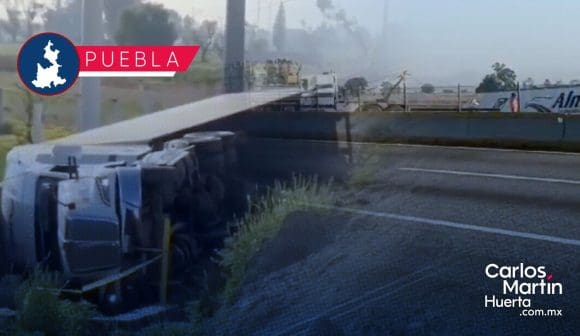 Chófer de tráiler muere tras sufrir infarto en la autopista México-Puebla