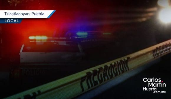 Abandonan vehículo con cadáver en la cajuela en Tzicatlacoyan