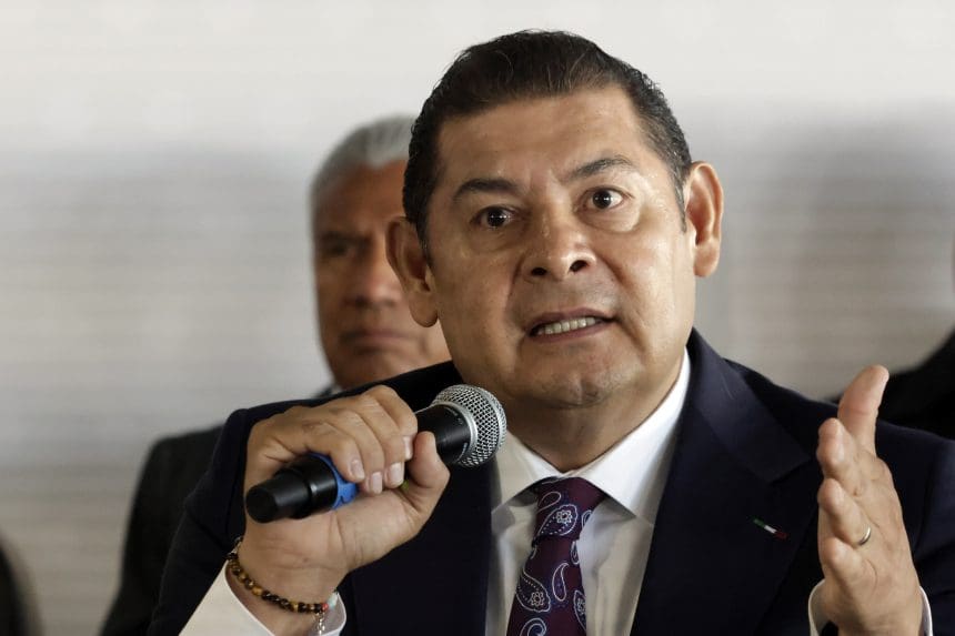 Armenta propone ajustar horarios de cierre en bares tras ataque en “Sala de Despecho”