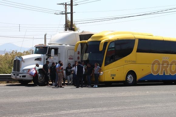 Tras bloqueo por menores desaparecidas, FGE analiza sanciones a manifestantes.