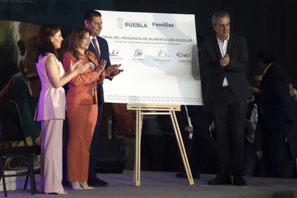 gobierno-del-estado-desayunos-calientes-664444 Gobierno del Estado fortalece nutrición de estudiantes con desayunos calientes