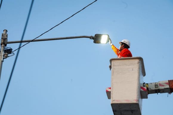 “Puebla Brilla”; modernizarán 49 mil luminarias con tecnología LED