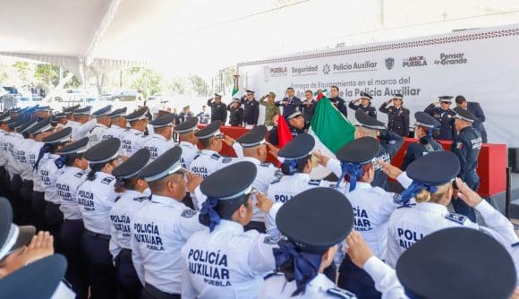 policia-auxiliar-puebla Vivienda y mejores prestaciones para la Policía Auxiliar y estatal: Armenta