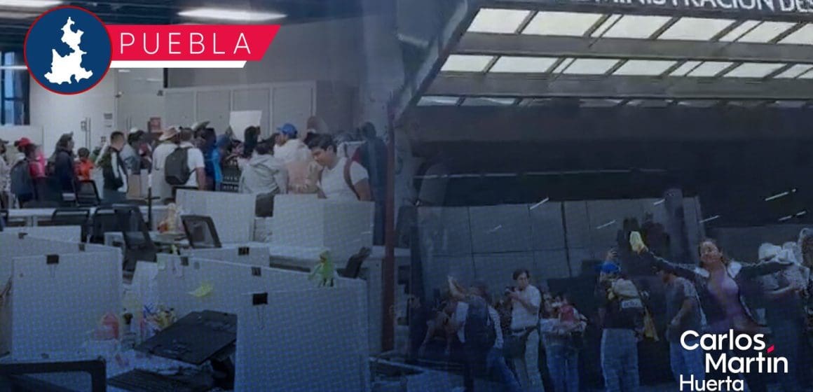 Campesinos toman oficinas del SAT Angelópolis en protesta; exigen devolución de impuestos