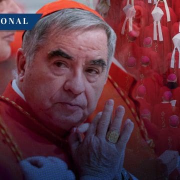 Cardenal Angelo Becciu renuncia a participar en el cónclave