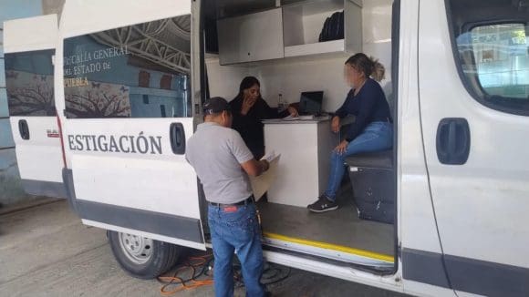 FGE Puebla lanza unidad móvil para constancias de no antecedentes penales