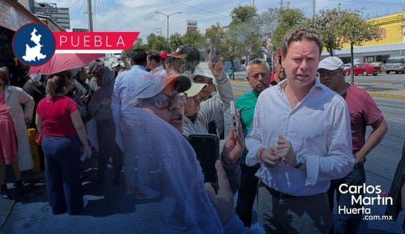 Jordi Bosch de Agua de Puebla y vecinos de La Popular llegan a acuerdo tras manifestación en 11 Sur