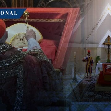Emotiva oración del Camarlengo  al Papa Francisco