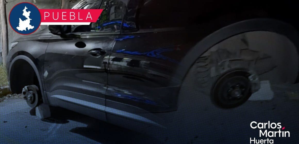 Roban las 5 llantas de una camioneta en Camino Real a Cholula; así quedó