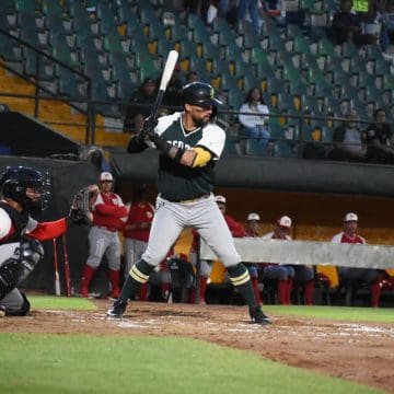Los Pericos y los Diablos empataron en duelo de Pretemporada en el Hermanos Serdán