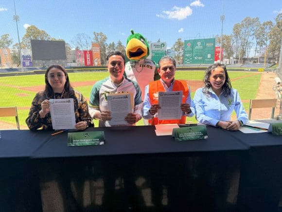 OOSL y Pericos de Puebla firman convenio para impulsar el cuidado ambiental y el deporte