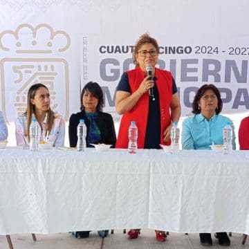 Entrega Tere Alfaro obras de mejoramiento en el CAIC de San Cristóbal Tulcingo