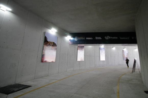 Inauguran paso deprimido en avenida Osa Mayor para mejorar la movilidad en Puebla