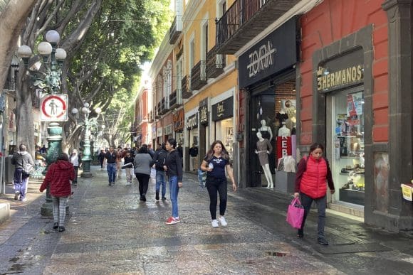 calle-5-de-mayo-sin-ambulantes-656848 (1) “Chicas de la 14” piden casa de atención integral para trabajadoras sexuales