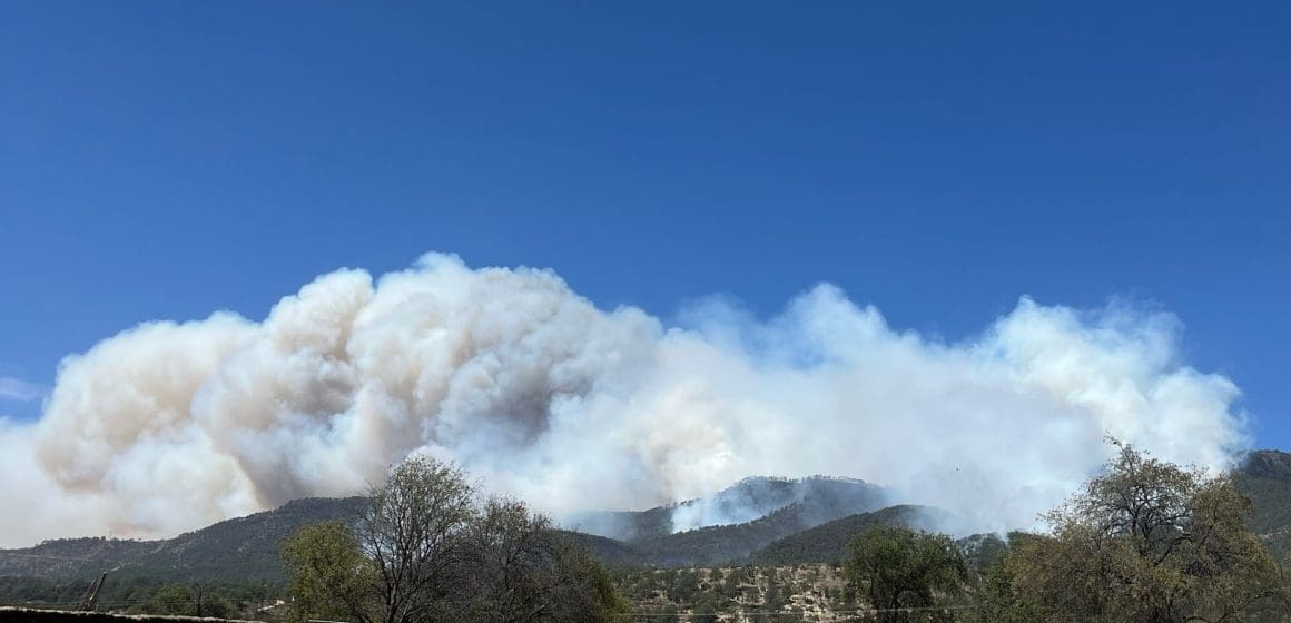 Continúa gobierno del estado de Puebla trabajos de combate de incendios forestales
