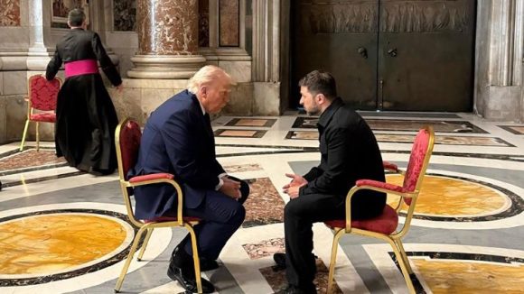 Encuentro Histórico entre Trump y Zelensky en los funerales del Papa Francisco: Un Paso hacia la Paz en Ucrania