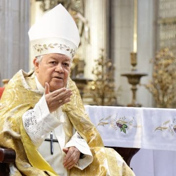 La humildad de Cristo se revive en la Catedral de Puebla con el lavatorio de pies