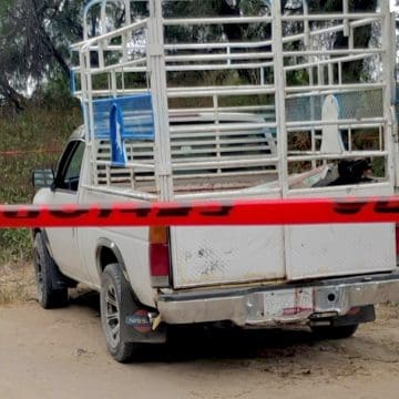 Hallan cadáver de comerciante maniatado en camioneta en Altepexi