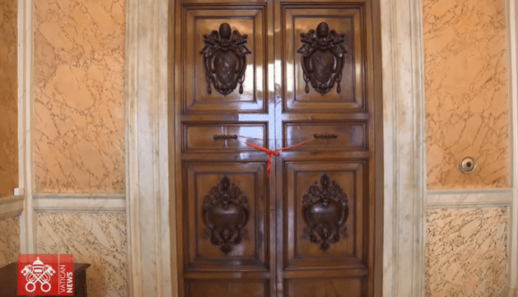 Sellan apartamentos del Papa Francisco en el Palacio Apostólico y Santa Marta