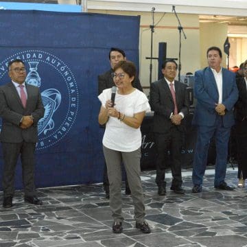 BUAP celebra el Día del Maestro con incremento del 15% en bonos para docentes