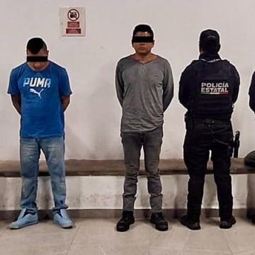 Detienen a dos delincuentes por robo de 70 celulares en el Centro Histórico de Puebla