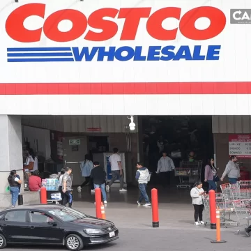 Animal sorprende a clientes de Costco Puebla
