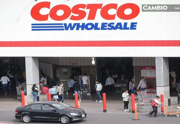 Animal sorprende a clientes de Costco Puebla