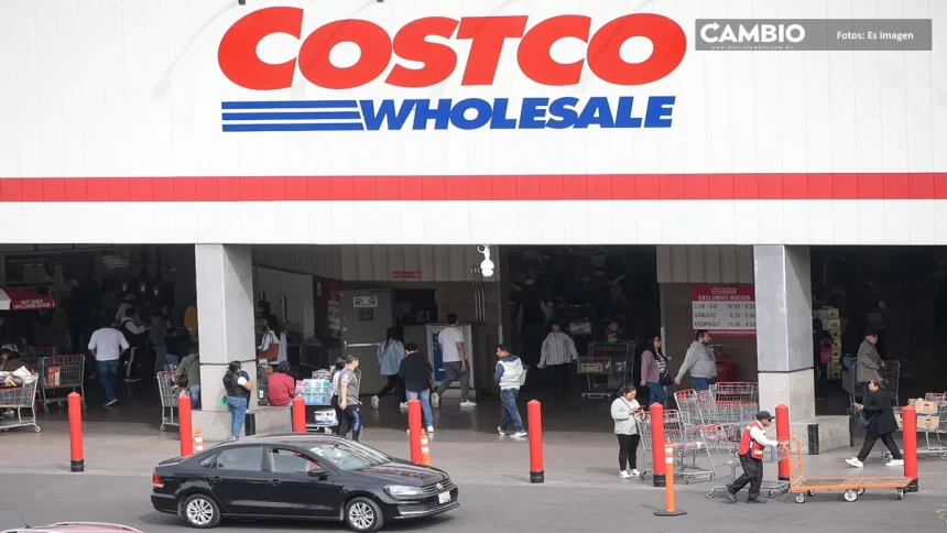Animal sorprende a clientes de Costco Puebla