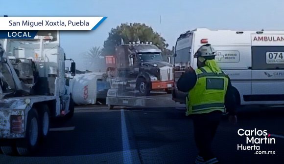 Dos accidentes en la autopista México-Puebla provocan caos vial